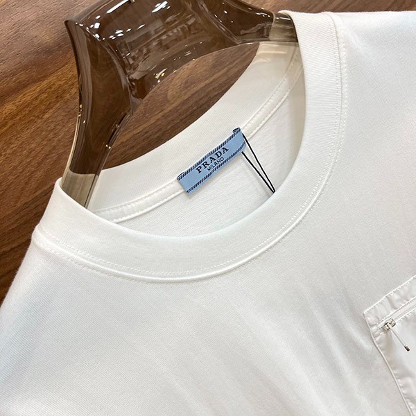 注目★プラダ Re-Nylon ジャージーTシャツ コピー トライアングルロゴ メンズ puq30796